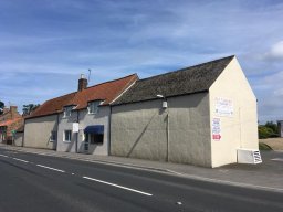 Turners_Butchers_and_Tithe_Barn_2018